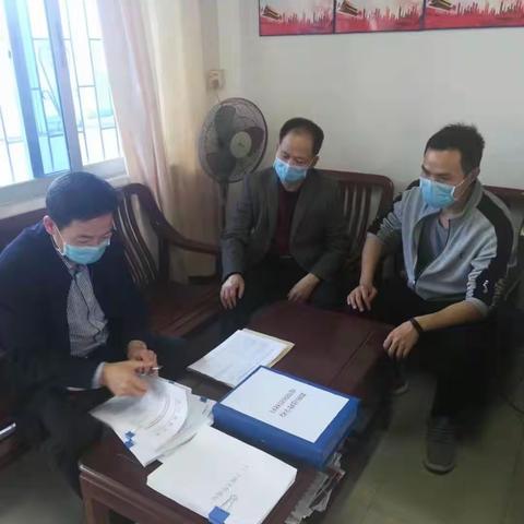 县教育局督查组到教师进修学校检查“新冠”疫情防控工作