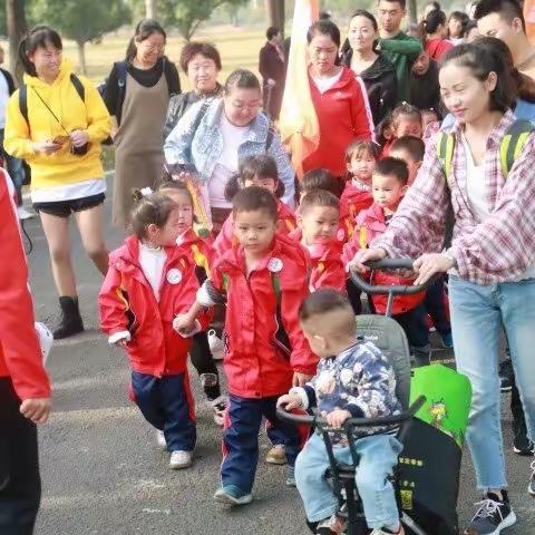“爱在今秋，亲情相随”———淮安生态文旅区沁春路幼儿园小六班亲子半日活动