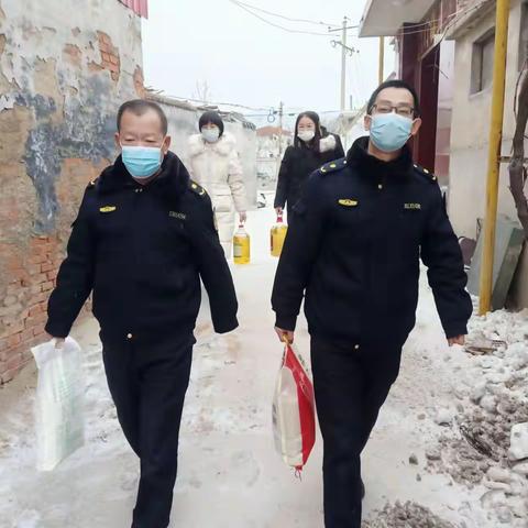 “嘘寒问暖送关怀 走访慰问献真情”