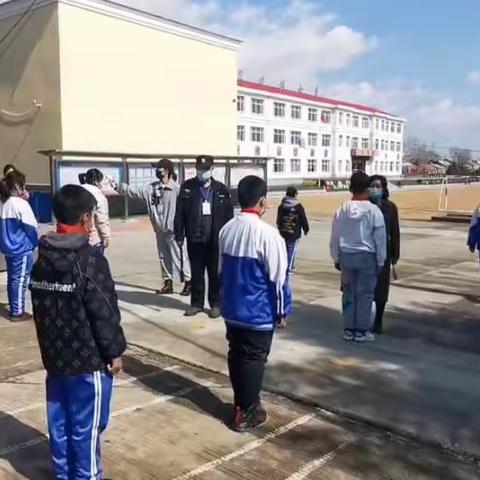 黑台镇小学开展疫情防控应急演练