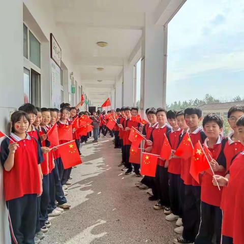 欢度国庆节•喜迎二十大——沛县朱王庄中学开展国庆节专题宣传教育活动