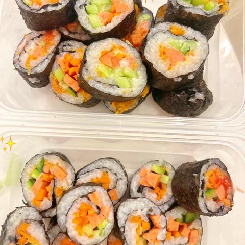 “巧手做寿司，快乐卷起来”——昆明市西山金岸幼儿园大五班生活体验馆活动