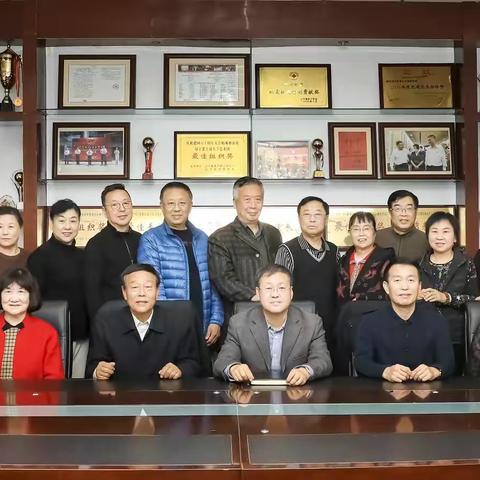 “学习领悟 坚定信念”校学员党委召开学习二十大报告座谈会