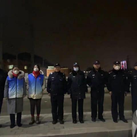 南辛庄街道联合南辛庄派出所开展年三十禁放烟花爆竹工作