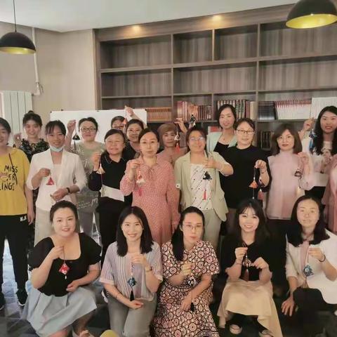 巧手慧心 沁香端午 ——通辽市中支女工委开展“传承传统文化 端午节DIY手工制作”活动