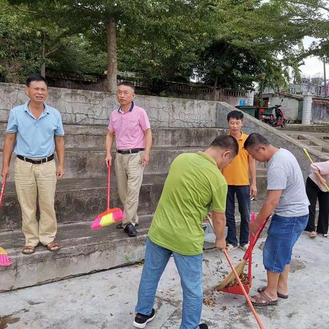 迎国庆、中秋双节日卫生大扫除