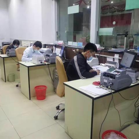 突破自我，争当服务标兵