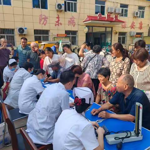 张村集镇卫生院举办“预防先天残疾，守护美好未来”的大型义诊宣教活动