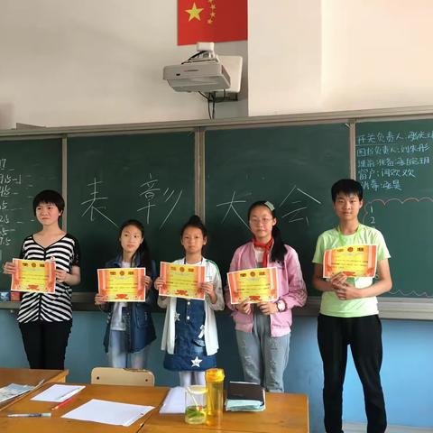 龙湖国际城小学六年级雅韵诵读社