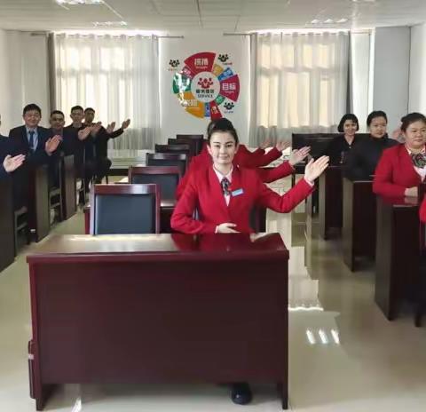 沙湾东匝道收费站：开展冬季收费业务培训  提升窗口服务形象