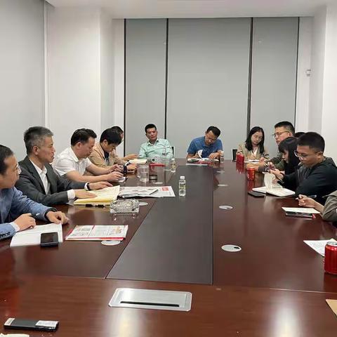 虎年开工第一天，吴钟斌到采访部调研指出新闻记者宁愿艰辛，亦勿无趣