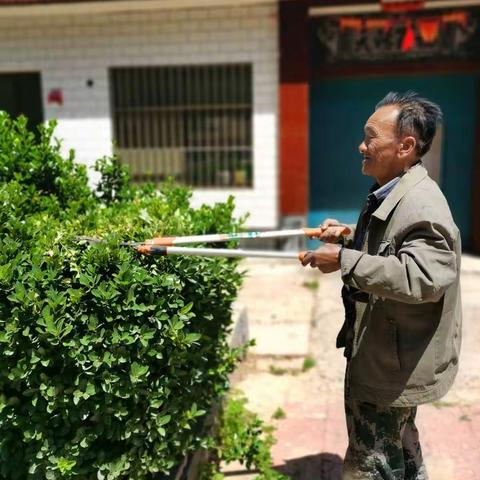 襄矿辉坡煤业驻村工作简报
