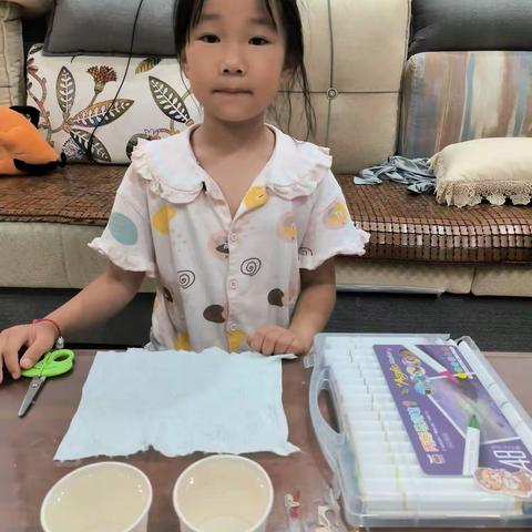 用色谱法创作现代艺术品《彩虹桥》