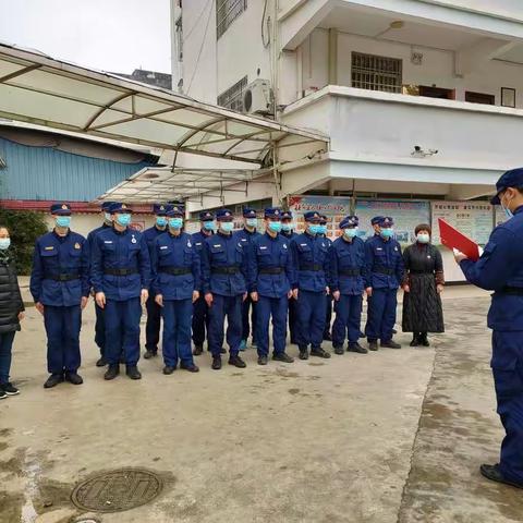 消防安全警钟鸣，齐心筑牢防火墙。 ——暨贺州市新宁路小学秋季学期消防安全教育系列活动