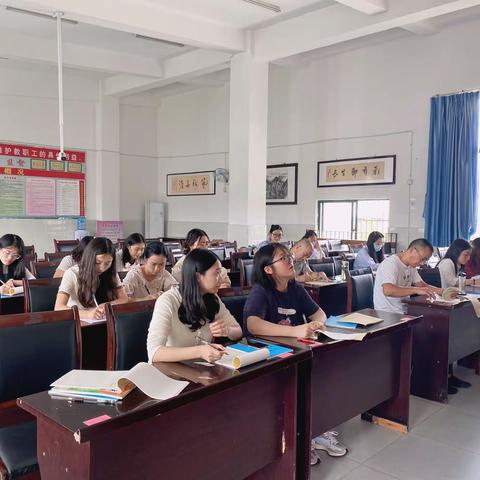 学习新课标 落实新要求——绵竹市土门学校2022秋季语文教研活动