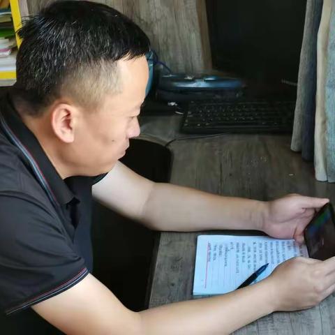 不要逼老虎去爬树