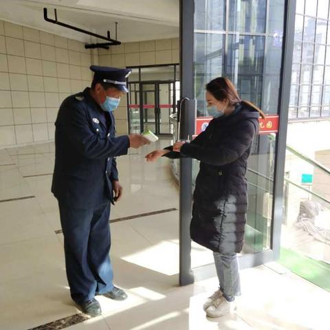 防控新型冠状病毒“开学第一日”模拟演练