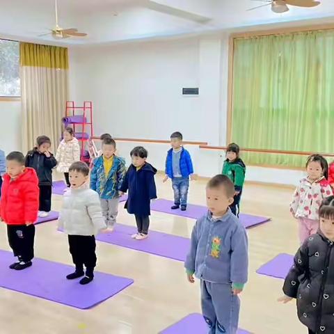 童年C班第十二周周工作总结