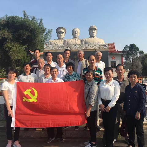 海口市烟草专卖局（公司）第八党支部“三走进”助力主题教育活动