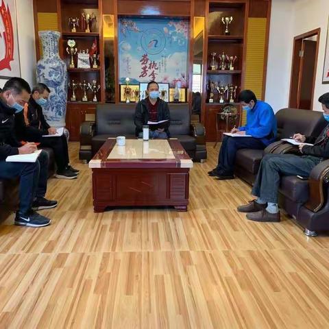 停课不停学，党员勇先行