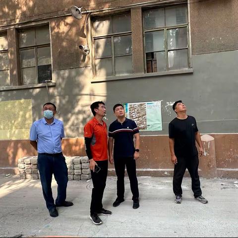 振兴街街道开展高处坠落安全隐患排查行动