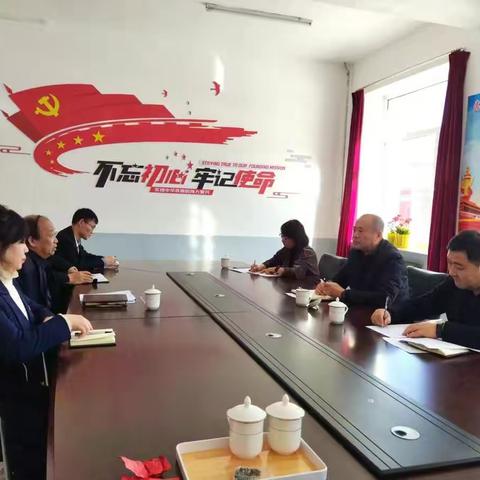 深入基层 广泛研究      为学校纾困解难共谋发展