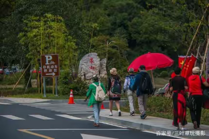 铜鉴湖