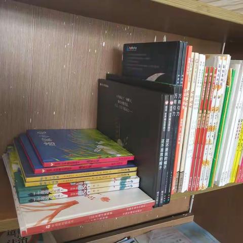 葛坳乡上老小学一年级