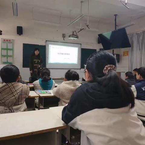 展青年风采，促教学提升--杨垒中心校“小学青年数学教师课堂教学展评活动”