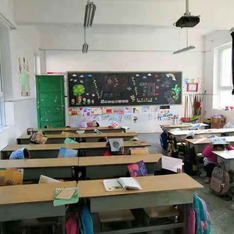 高新区大介山小学防震减灾、消防安全演练
