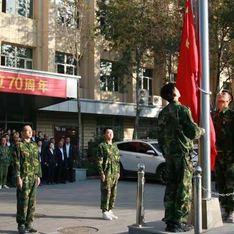 美丽的学校    可爱的你们