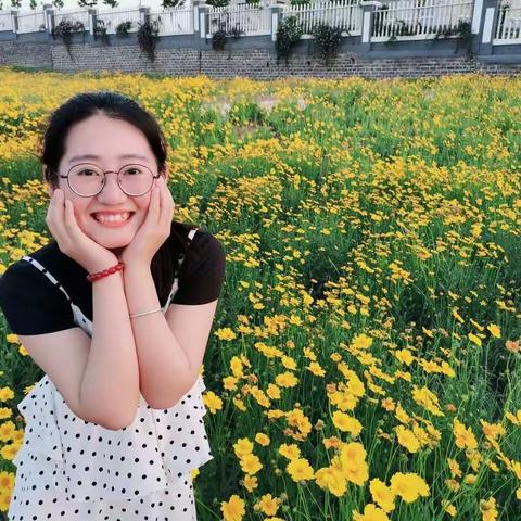 用心耕耘 用爱滋养——记文泉学校小学部师德先进典型姜藤