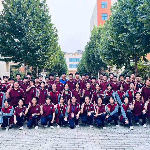 劳动·心动·行动