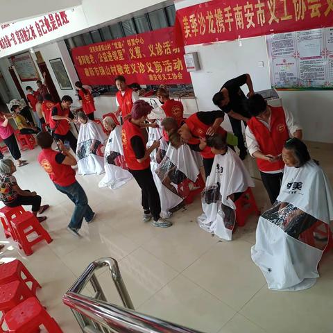 【市区义工】重阳敬老，公益进邻里