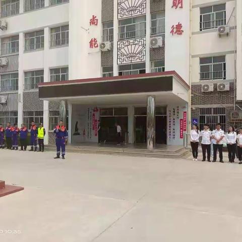 为学生的生命健康保驾护航——海青初中防溺水安全演练