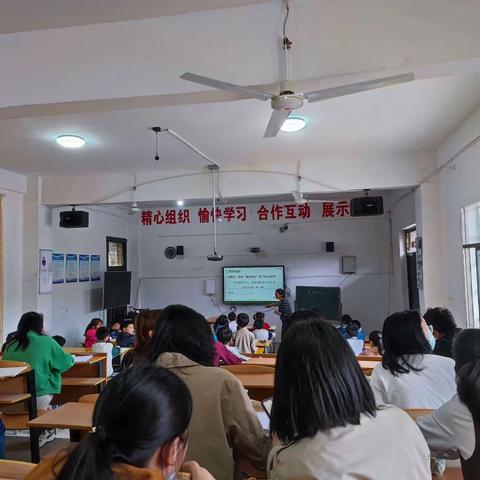 一晴初夏至，教研正当时——小璜镇小学开展语文公开教学活动