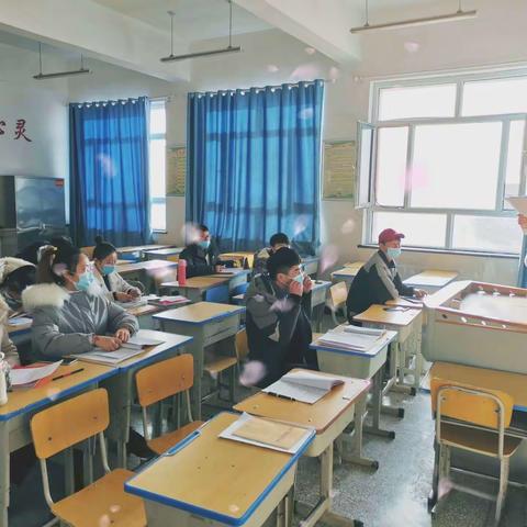 寒冬腊月，砥砺前行。五十一团第三小学，音体美教研组集体备课。