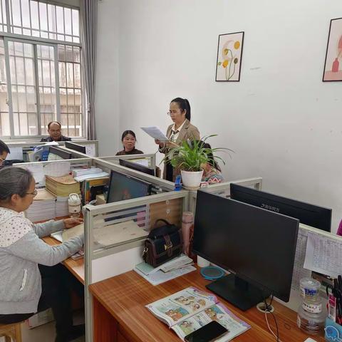 “立心数学，快乐成长”横州市石塘镇中心学校五年级组第二次教研活动