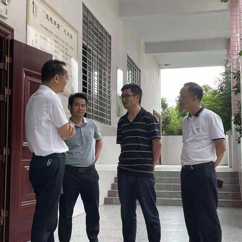 喜迎二十大 奋进新征程 争做四有好老师——泸溪县2000余名中小学幼儿园教师暑期集中学习
