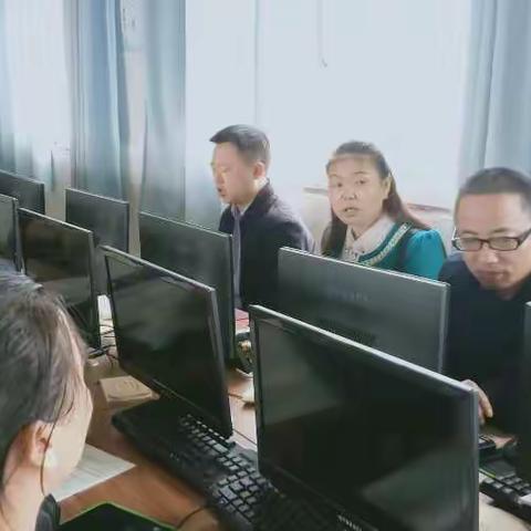 凝聚集体智慧  打造高效课堂