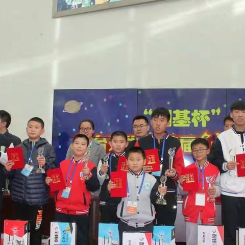 大季家娃娃与创客教育