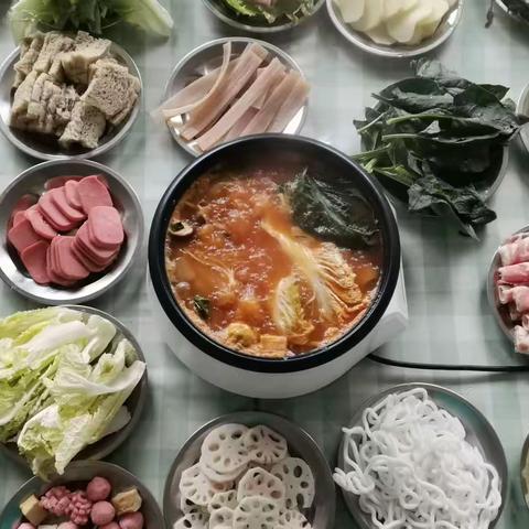 德润华庭幼儿园冬天的第一顿火锅🍲