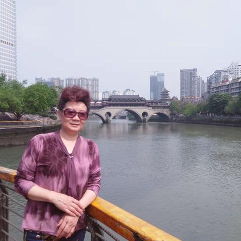 锦江流水鸟催春（轱辘诗）