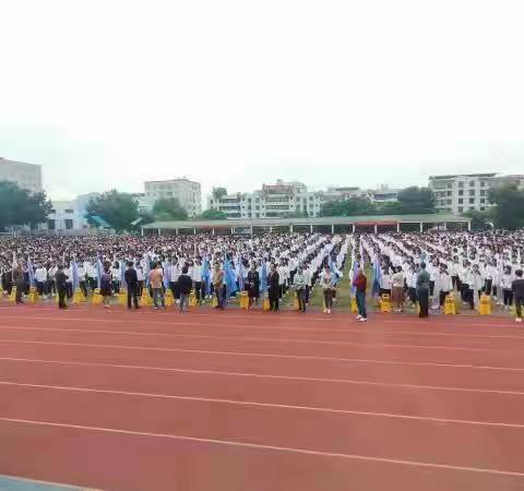 南安国光中学第63届田径运动会隆重举行