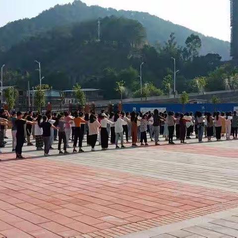 “不忘初心，砥砺前行”团体心理拓展活动
