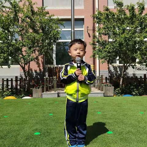 铁岭市实验学校幼儿园小三班晨会“我健康我快乐”