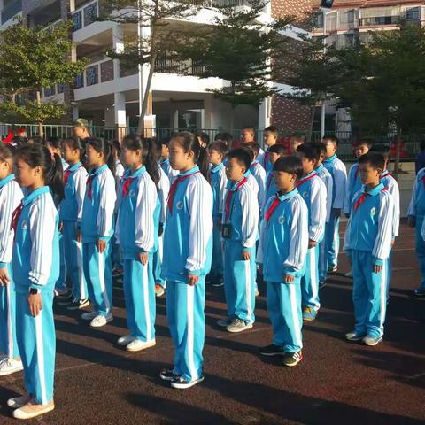 平常的日子，不平常的遇见 ----六一班军训记