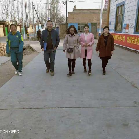 灵武回中八年级教师走千家访万户暨扫黑除恶专项斗争入户宣传侧记
