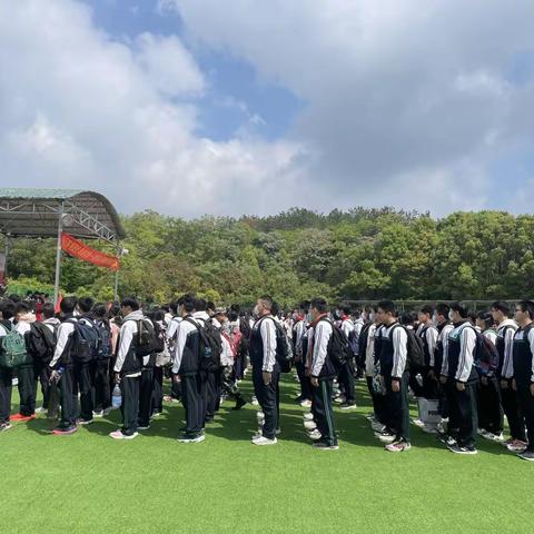 会劳动  助成长  拥抱未来——武汉市六中致诚中学八年级研学之旅活动纪实