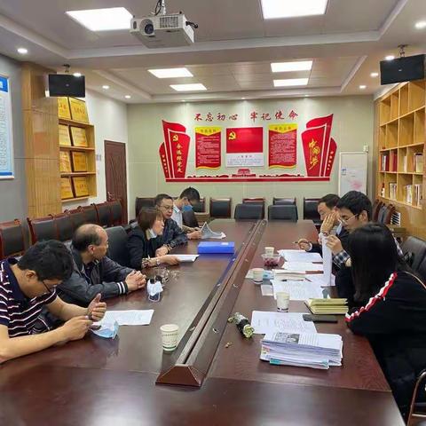 市城管委办一行对新城区生活垃圾分类工作开展检查